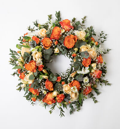 Krans i hvitt og gyllent 60 cm Krans i hvitt og gyllent 60 cm